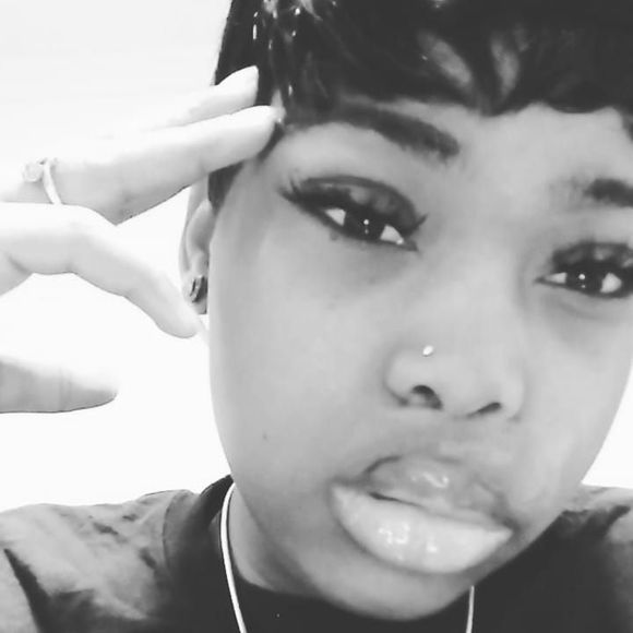 Meet your Posher, Tremia - Picture 1 of 1